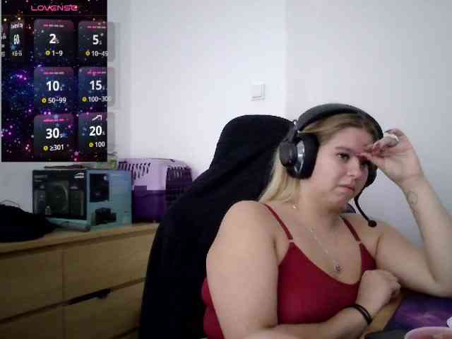Mia-Lou05 webcam