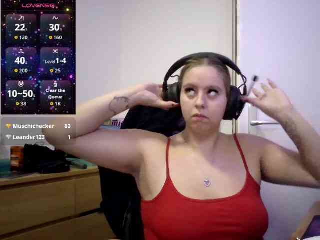 Mia-Lou05 webcam