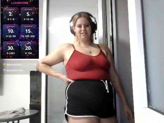 Mia-Lou05 webcam