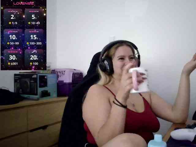 Mia-Lou05 webcam