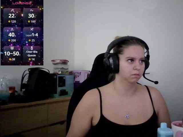 Mia-Lou05 webcam