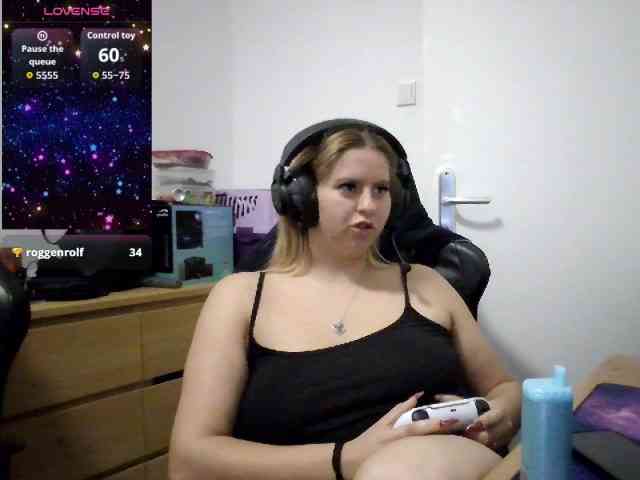 Mia-Lou05 webcam