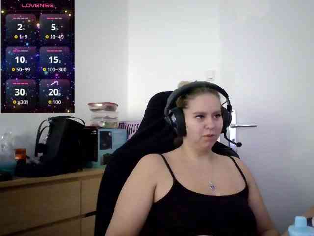 Mia-Lou05 webcam