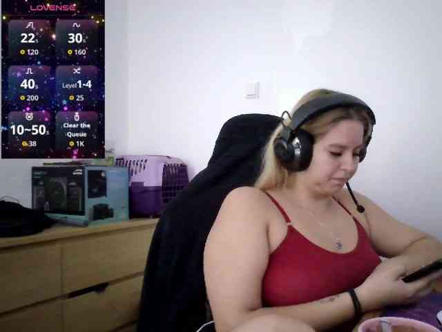 Mia-Lou05 webcam
