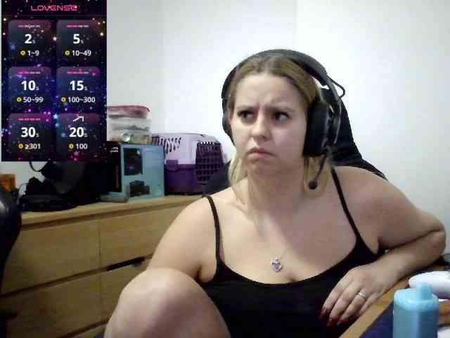 Mia-Lou05 webcam
