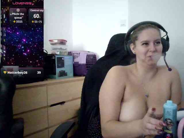 Mia-Lou05 webcam