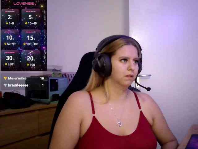 Mia-Lou05 webcam