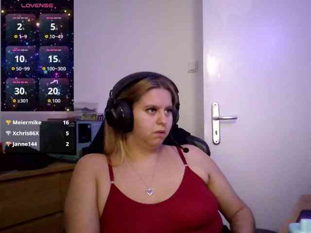 Mia-Lou05 webcam
