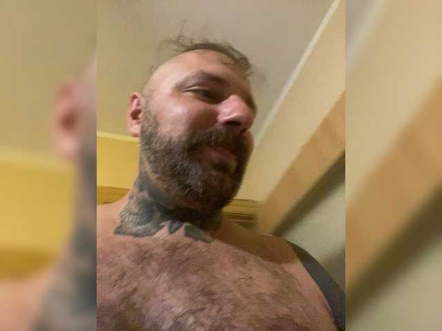Khomych live cam on BongaCams