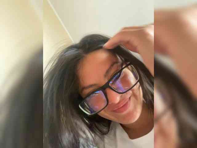 Olexdia's cam show statistics and live stream