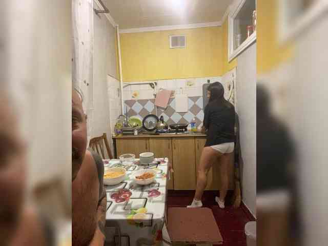 Khomych Sex Cam Show