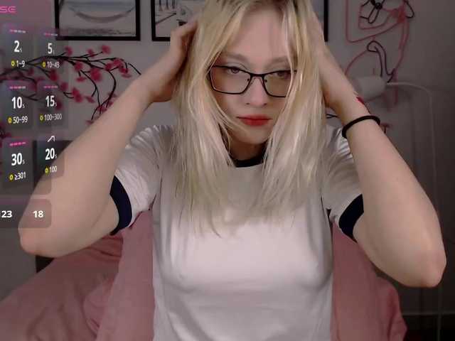 Coraline-bush live cam