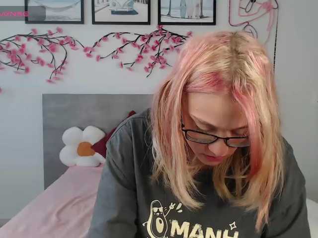 Coraline-bush live cam preview