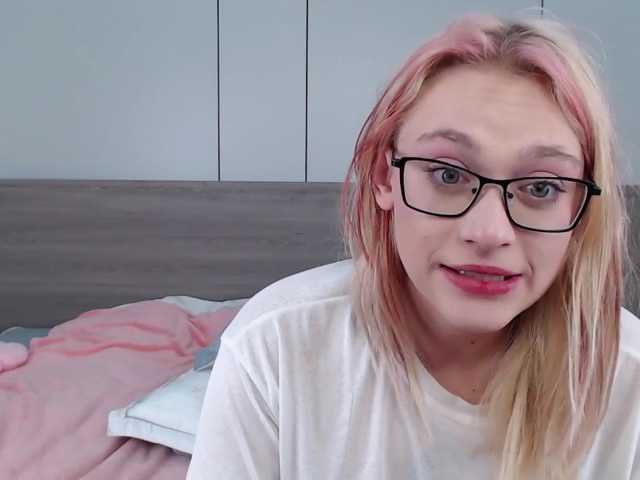 Coraline-bush live cam on BongaCams