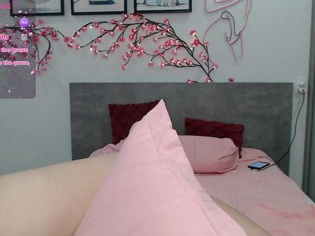 Coraline-bush live cam on BongaCams