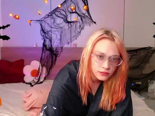 Coraline-bush live cam on BongaCams