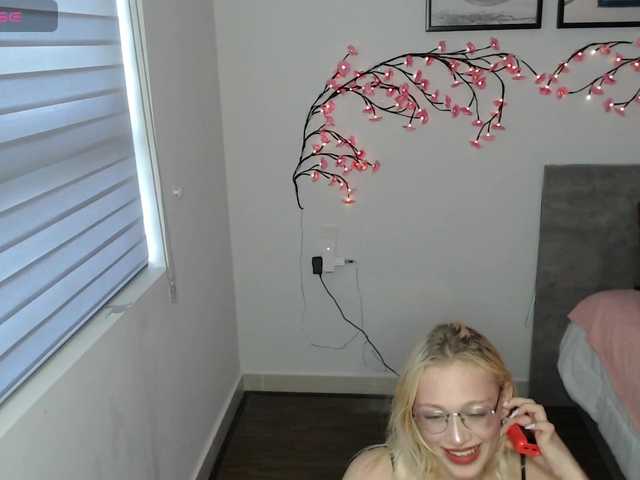 Coraline-bush live webcam show