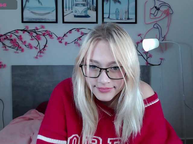 Coraline-bush live cam on BongaCams