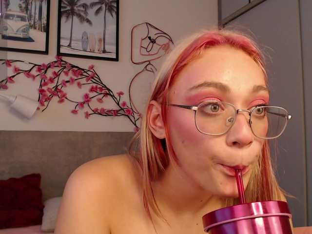 Coraline-bush live cam preview