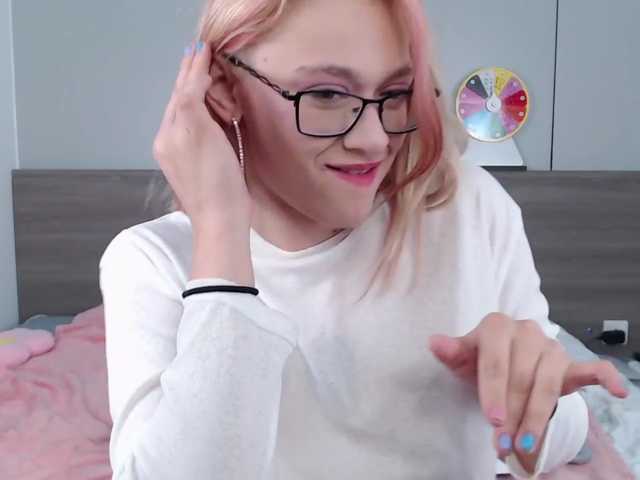 Coraline-bush live cam on BongaCams