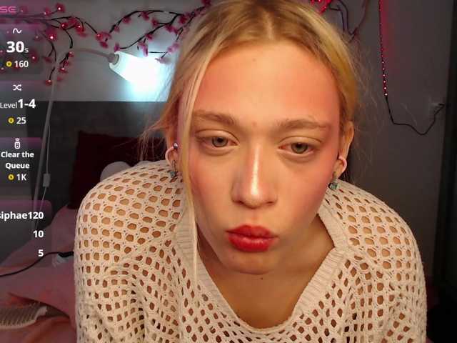 Coraline-bush live cam on BongaCams
