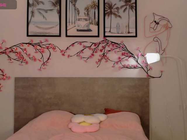 Coraline-bush live cam on BongaCams