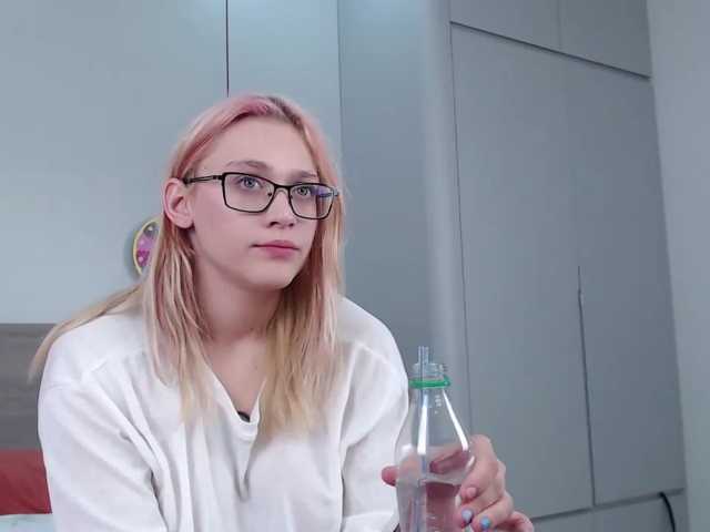 Coraline-bush live cam on BongaCams