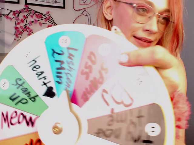 Coraline-bush live cam on BongaCams