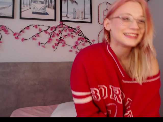 Coraline-bush live cam on BongaCams