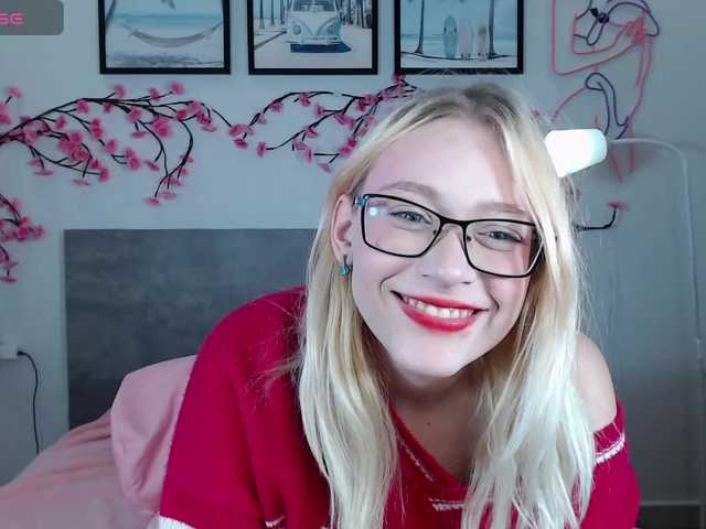 Coraline-bush live cam on BongaCams