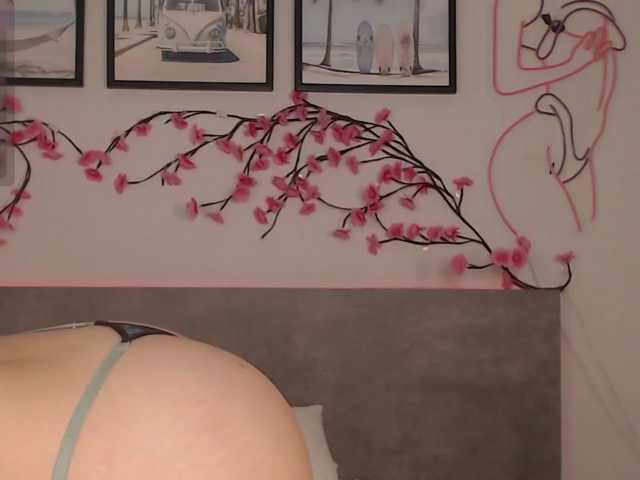 Coraline-bush live cam on BongaCams