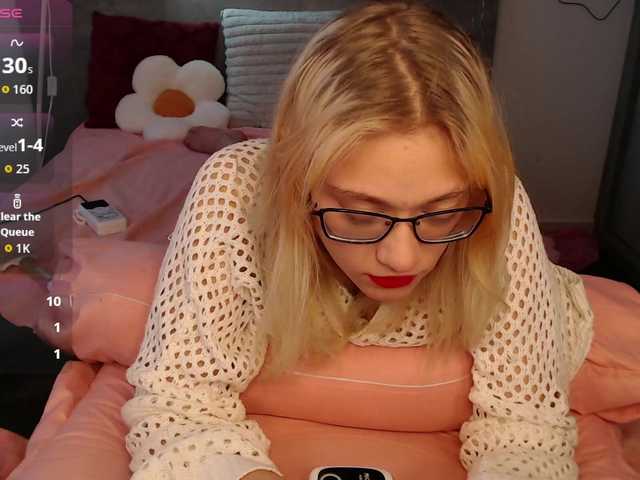Coraline-bush live cam on BongaCams