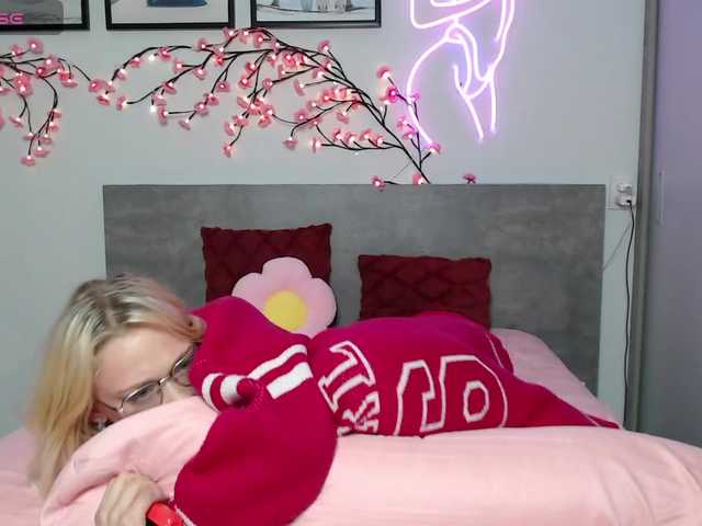Coraline-bush live cam on BongaCams