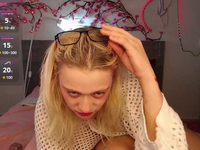 Coraline-bush live cam on BongaCams