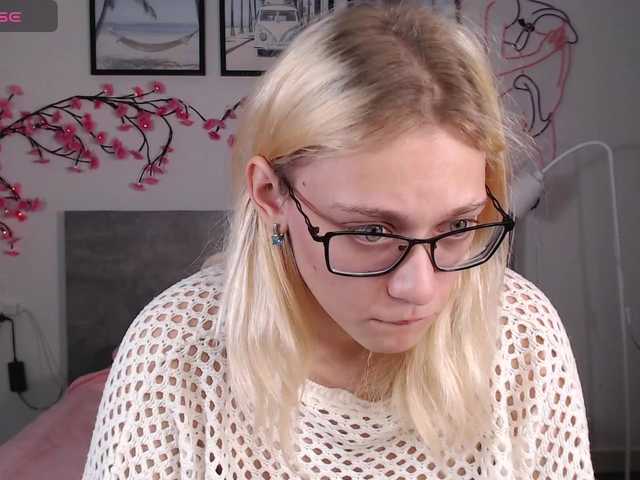 Coraline-bush live cam on BongaCams