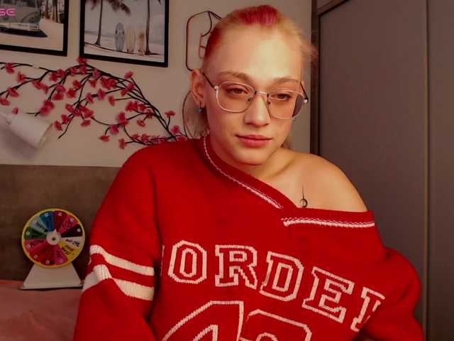 Coraline-bush live cam on BongaCams