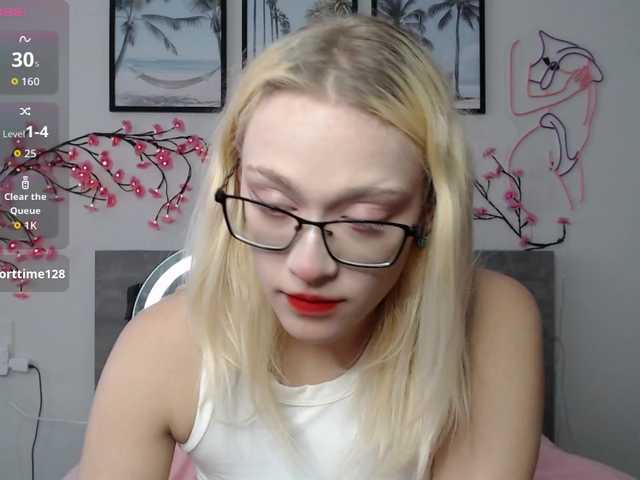 Coraline-bush live cam on BongaCams