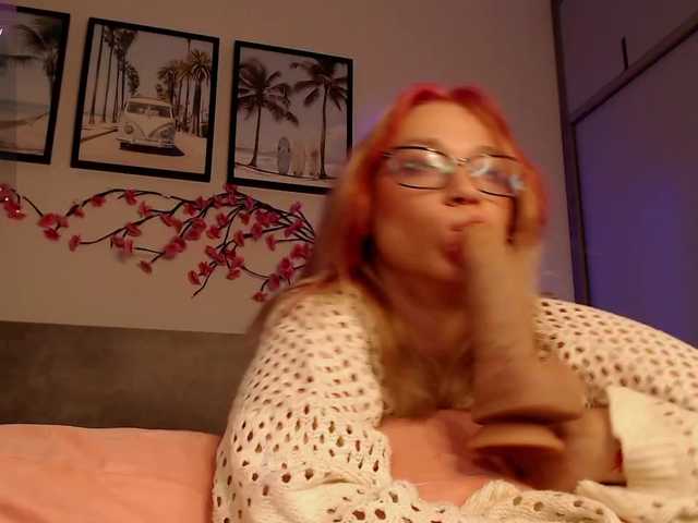 Coraline-bush live cam on BongaCams