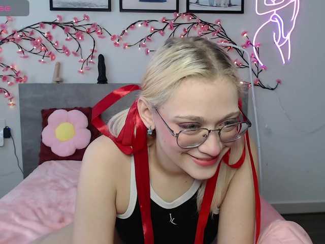 Coraline-bush live cam on BongaCams
