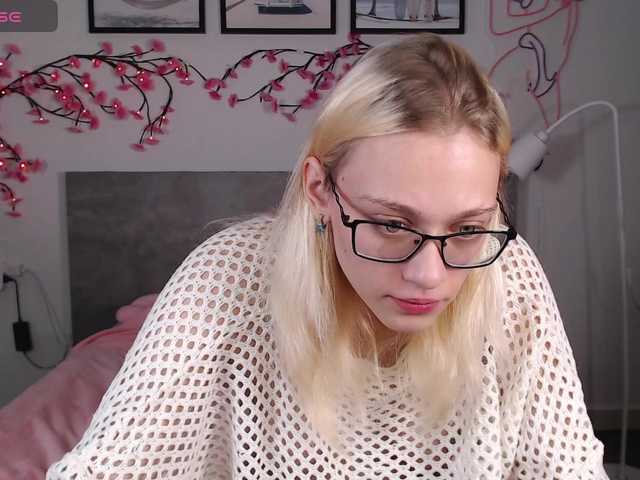 Coraline-bush live cam on BongaCams