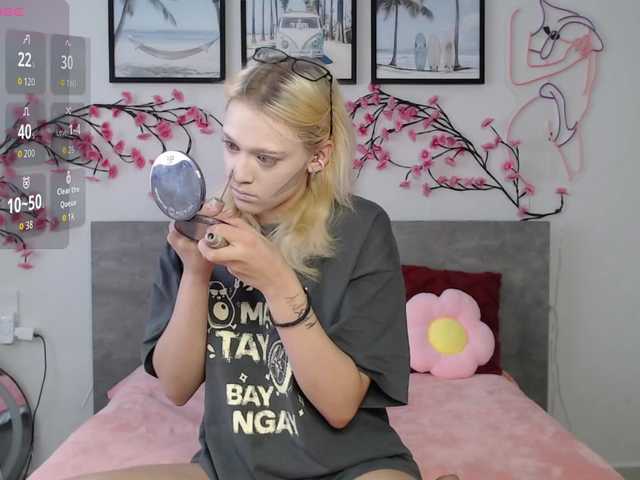 Coraline-bush live cam on BongaCams