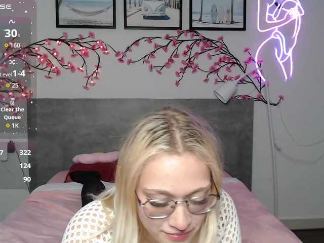 Coraline-bush live cam on BongaCams