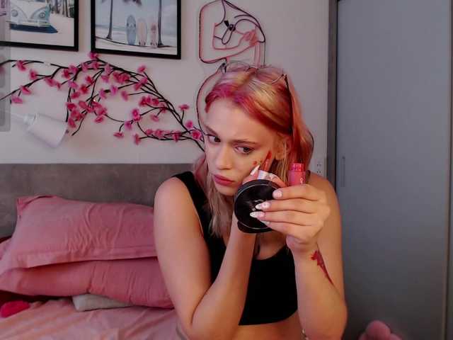 Coraline-bush live cam preview