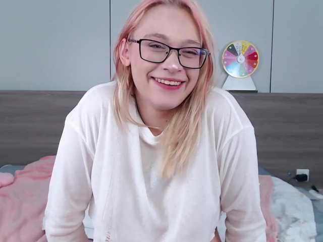 Coraline-bush live cam on BongaCams