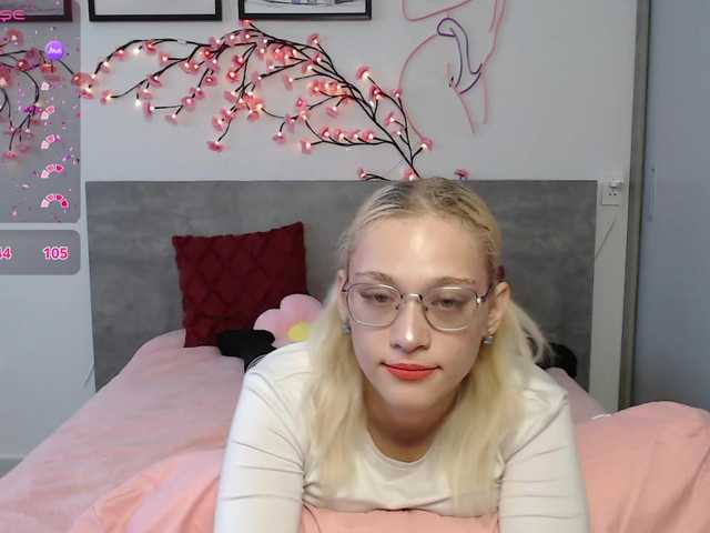 Coraline-bush live cam on BongaCams
