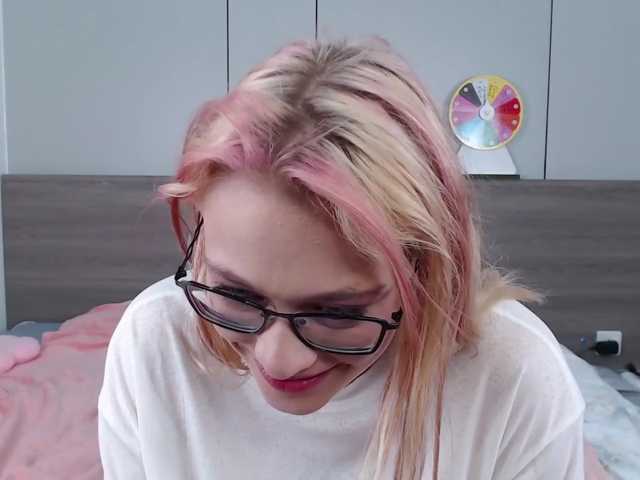 Coraline-bush live cam on BongaCams
