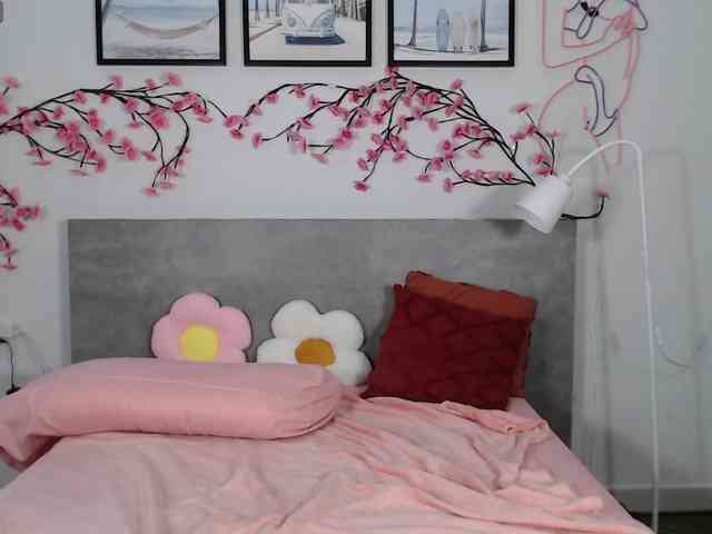 Coraline-bush webcam