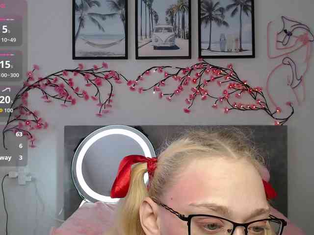 Coraline-bush Live Webcam on BongaCams
