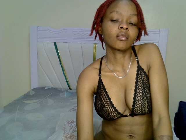 Petiteblossom live webcam show