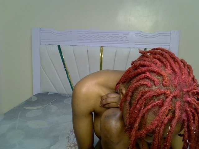 Petiteblossom live webcam show